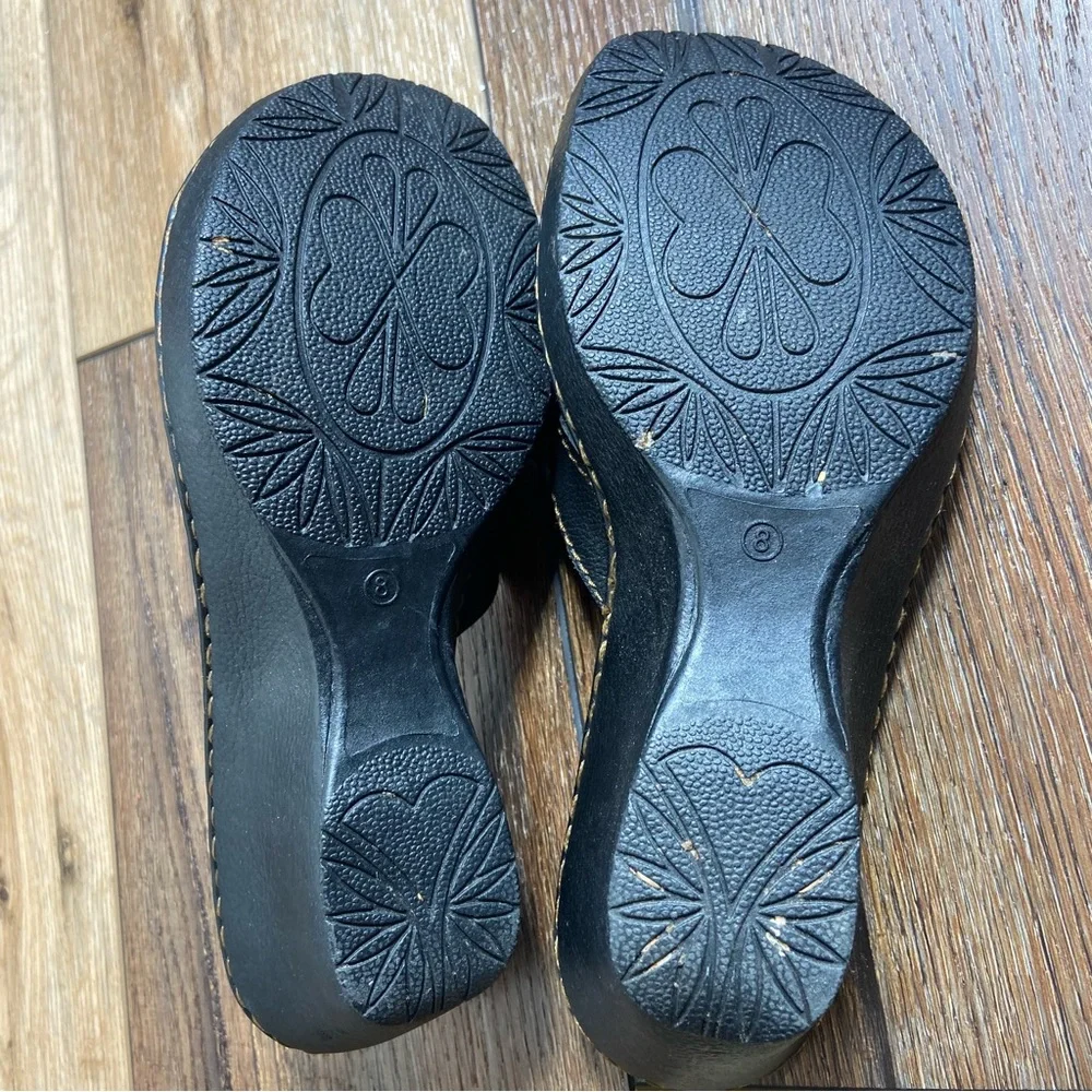 Merona leather wedge